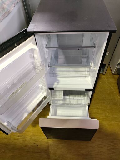 冷蔵庫　SHARP　シャープ　SJ-D14D　137L　ガラストップ　2017年製　【ジャングルジャングル良品館】 冷蔵庫 SHARP シャープ SJ-D14D 137L ガラストップ 2017年製