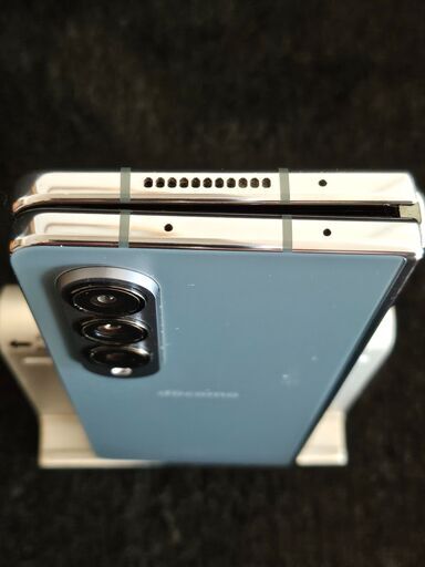 美品！ Galaxy Z Fold4 ドコモ バッテリー93% おまけ有 美品！ Galaxy