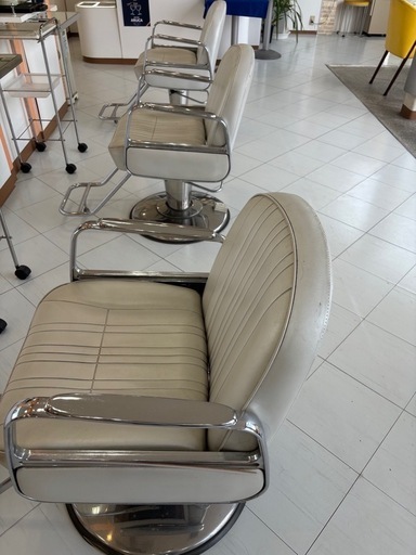 タカラベルモント美容室専用椅子 D.SUITE レッグレストタイプ