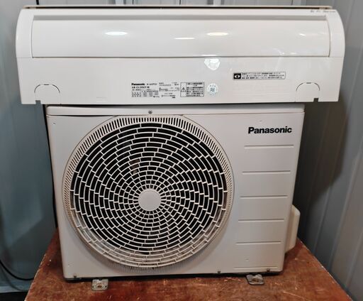 ワ0306 Panasonicエアコン2015年製8畳適用40000円標準工事込み＠大阪市 