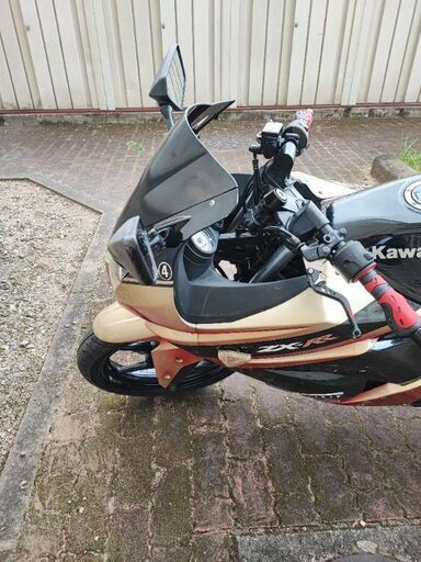 Ninja250r（話し中）メーター読み走行距離３２６０２キロです。 Ninja250r（話し中）メーター読み走行距離32602キロです。