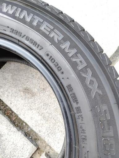 中古タイヤ スタッドレスタイヤ 4本セット 215/60R17 ダンロップ 