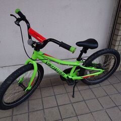 お洒落な街乗り バスケット付【ビアンキ ミニベロ メルロー・シマノ