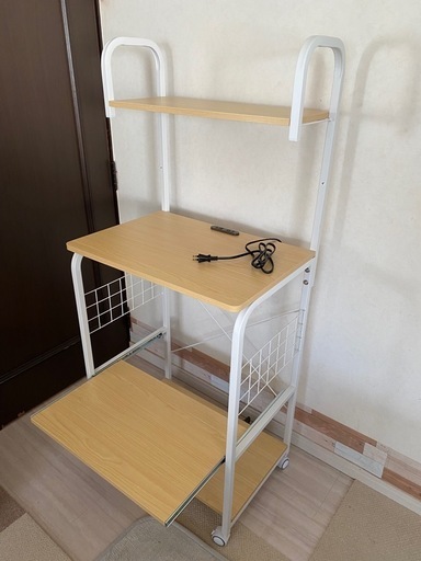 キッチンワゴン、新品！組立済み　最終価格です。更に 値下げしました！！
