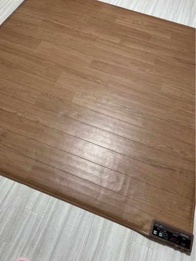 パナソニック　 DC-2V4 ホットカーペット　フローリング　ライトベージュ Amazon.co.jp: パナソニック ホットカーペット フローリングタイプ ~2