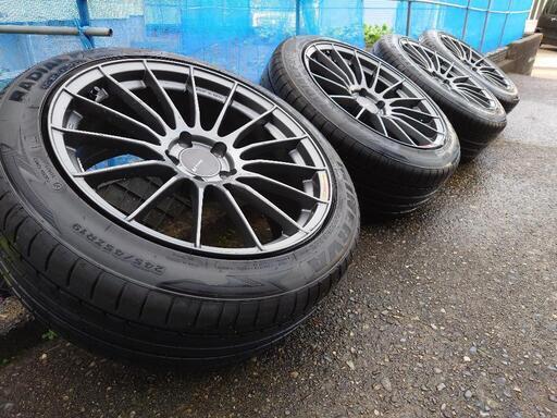 エンケイRS05RR 18インチ9J+40