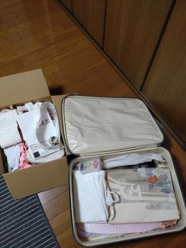 和装 4点セット(赤) 道行(絹) ベルベットショール 帯留 手袋