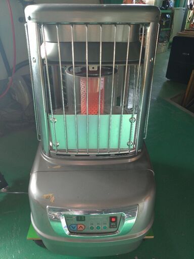 トヨトミ製　石油ストーブ