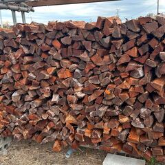 薪ストーブ4-6キャンプ広葉樹薪割済MIX薪の桜、さくらんぼ、柿、栗1棚