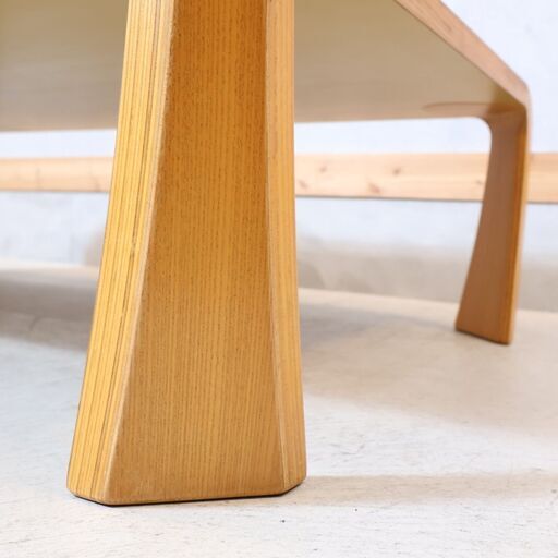 天童木工(TENDO)のロングセラー商品、乾三郎の座卓(板目) W121cm