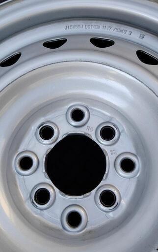 185/60R15ヤリススタッドレスセットガレージ保管 185/60R15ヤリススタッドレスセットガレージ保管 トヨタ ヤリス