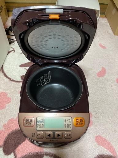 炊飯器を買ってほしいです。