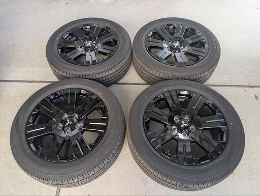 デリカD5 ブラックエディション タイヤホイールセット 新車外し【送料込】 新車外し デリカD5 タイヤホイール【黒】4本セット 新車 ディーラー