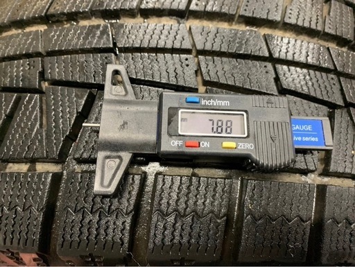 BMWで使用スタッドレスタイヤ225-50-17 1シーズン使用 BMW 純正アルミ 