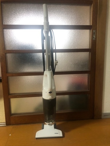 HAIERサイクロン式スティック型クリーナーJC-SC100B2019年製