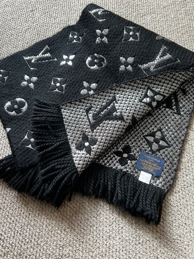 ルイヴィトン マフラー ブラック シルバー ルイヴィトン マフラー