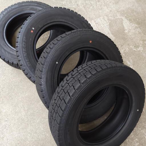 スタッドレスDUNLOP 【山形 酒田発】中古 スタッドレスタイヤ4本 DUNLOP WINTERMAXX 145/80R13 75Q 2023年製25週3本 26週1本 プラットフォーム迄約3.6mm 8部山 WINTERMAXX WM02 195&frasl;65R15 91Q M+S 中古タイヤ4