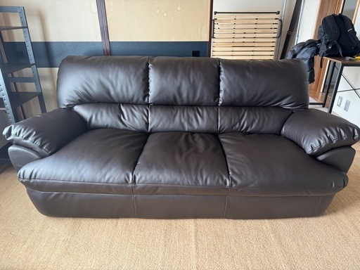 三人掛けソファー　ロータイプ　滋賀　引き取り限定 3人掛けソファ 引き取り限定 三人掛けソファー ロータイプ 滋賀