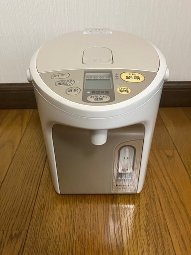 お取引中　\nパナソニック 沸騰ジャーポット2.2ℓ  使用感あり