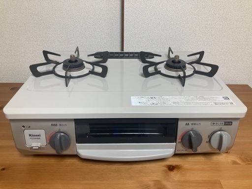 リンナイ　都市ガスコンロ　左強火　KG34NBEL 2020年4月製造の製品です。\n