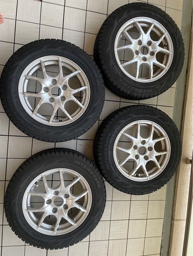 引取限定 195/65R15スタッドレスタイヤ・ホイールセット　セレナC26 1030113120105z_1025.jpg