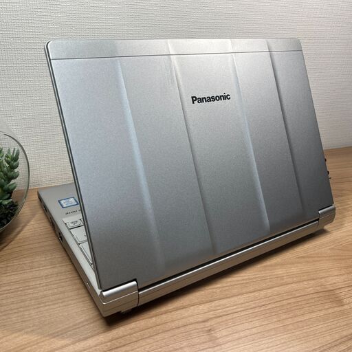 DVDモデル＞1046 軽量 Panasonic レッツノート CF-SV8 8GB/SSD256 i5