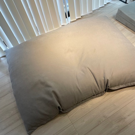 巨大ビーズクッション グレー ヨギボー Yogibo Max グレー クッション