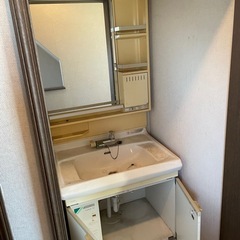 洗面化粧台 1月中に引き取って頂ける方12000円
