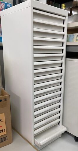棚 新古レターケース A4サイズ18段￥7,000 ペアおすすめ