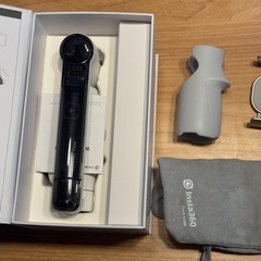 Insta360 Flow スマートフォンスタビライザー　撮影ライト、ケース付属 Insta360 Flow スマートフォンスタビライザー撮影ライト、ケース付属