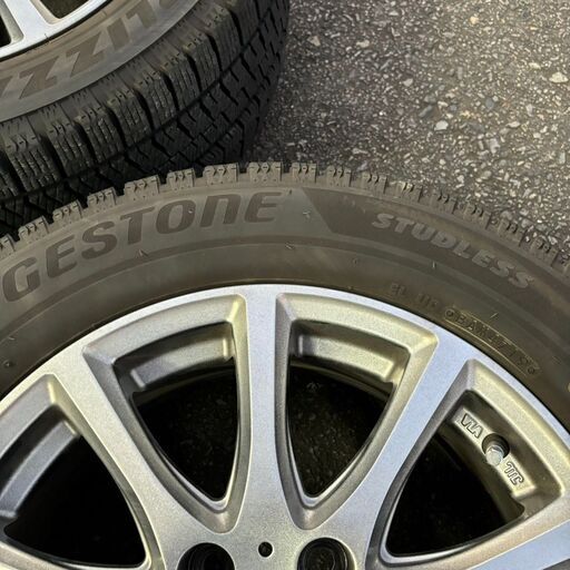 TIRADO ETA 7J +38 PCD114.3 5H 215/55R16 スタッドレスアルミタイヤ4 TIRADO ETA 7J +38 PCD114.3 5H 215/55R16 スタッドレスアルミタイヤ4