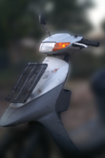 レッツ2 メット付 3.7万円 坂道楽々走ります オイル足すだけの維持 原付バイクこれより安いのあればお申し付けくださいそれ以下にします レッツ2 メット付 3.7万円 坂道楽々走ります オイル足すだけの維持