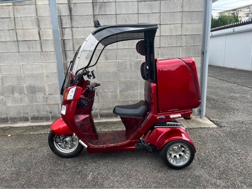 4スト.ワイドホイール新品、フルエアロ、グリップヒーター、夜間マーカー5つ、270wライト(メチャクチャ明るい)