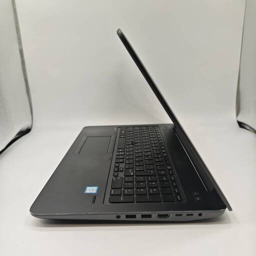 グラボ搭載 メモリ32GB フルHD 美品☆ 15.6 HP ノートPC ZBOOK 15 G3