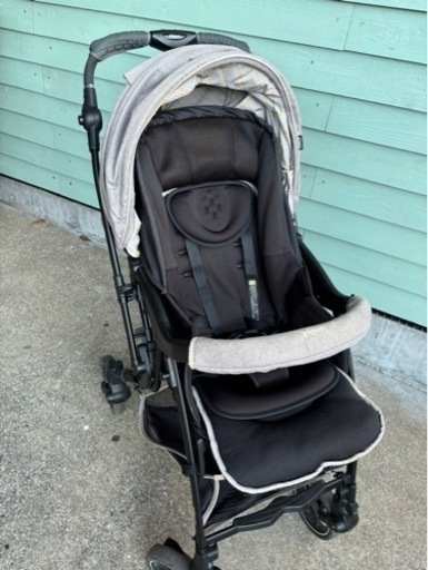 ピジョン　ランフィリノン グレー A型ベビーカー　RA9L 06386a.jpg