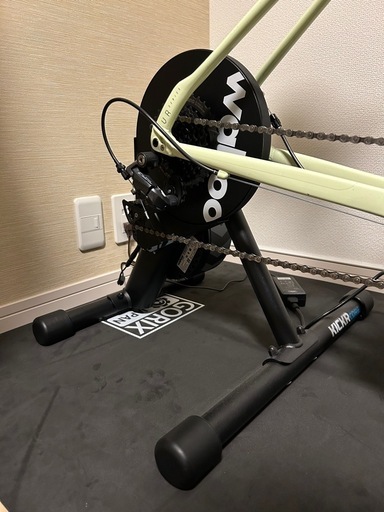 wahoo KICKR サイクルトレーナー フロアマット Wahoo KICKR 固定