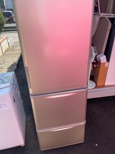 シャープ 350L 3ドア冷蔵庫 SJ-W352D-N 2018年 どっちもドア Amazon | シャープ SHARP 冷蔵庫(幅60cm) 350L どっちもドア 3ドア SJ