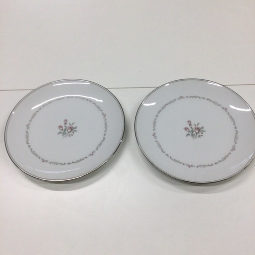 ノリタケの洋食器　洋皿2枚径23cm