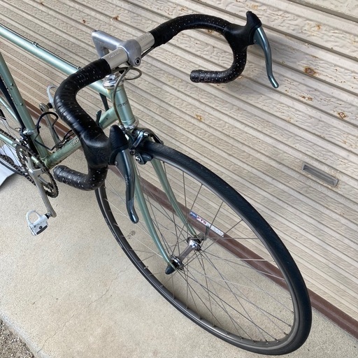 ヴィンテージロード 京都のクロモリビルダー片岡氏によるVIGORE