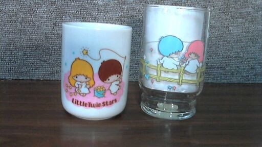 昭和レトロ 1976年 サンリオ リトルツインスターズ キキララ 陶器 湯のみ  当時物 、グラス　little twin stars