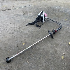 取り引き一時停止します草刈り機新ダイワ製です 取り引き一時停止します草刈り機新ダイワ製です