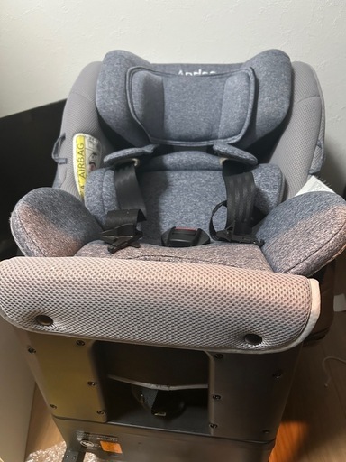 【限定品】アップリカ クルリラ プレミアム ISOFIX チャイルドシート 美品アップリカ クルリラプレミアム isofix シートベルト両対応
