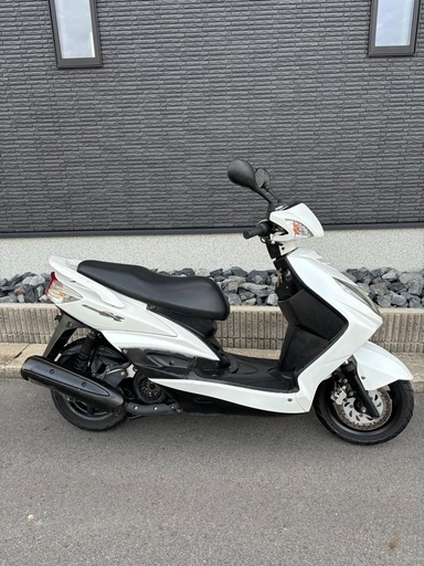 ピカピカで低走行！整備多数のアクシストリート125はいかがでしょうか