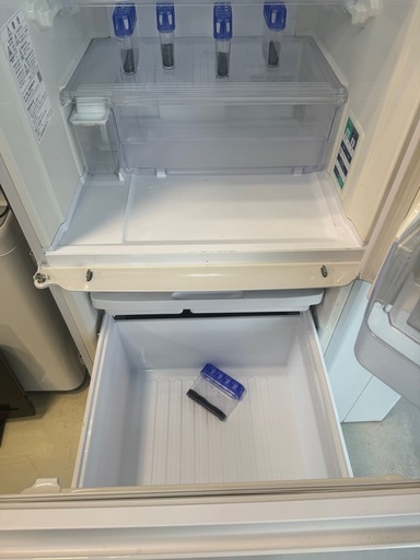 SHARP 冷凍冷蔵庫 356L ホワイト SJ-GW36D-W SHARP 冷凍冷蔵庫 356L ホワイト SJ-GW36D-W シャープ SJ-GW36D-W