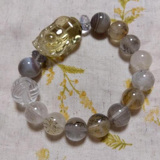 本日最終値下げ！！購入時❗️20万以上です‼️天然水晶　金ルチル　希少 本日最終値下げ！！購入時❗️20万以上です‼️天然水晶 金ルチル 希少