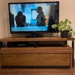 引越しの為安く売ります。テレビとテレビ台セット
