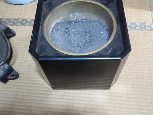 火鉢、漆塗りの素敵な火鉢、２８ｘ２８ｘ１９