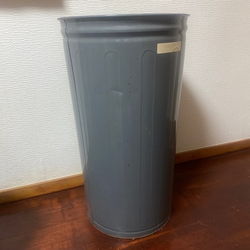 trash can ゴミ箱