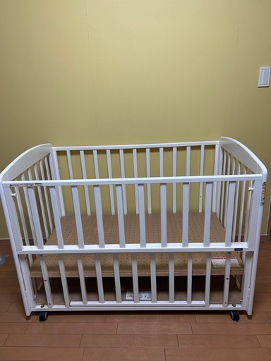 KATOJI カトージ美品✨ミニベビーベッド 西川お布団一式セット　02700 KATOJI カトージ美品✨ミニベビーベッド 西川お布団一式セット 02700