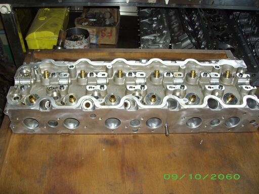 mべンツ103型エンジンリビルトシリンダーヘツト販売対応124-126-107-201他